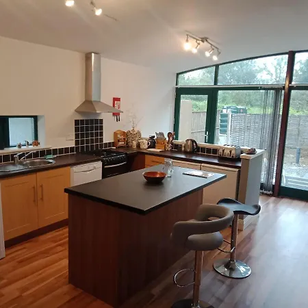Fully Self Contained 2 Storey Guest In Grianan Country House アパート